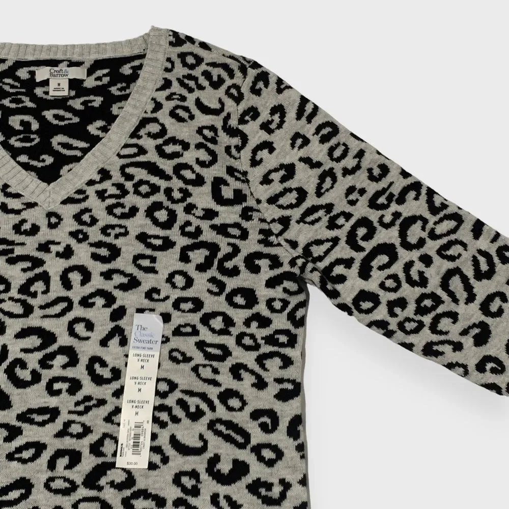 Croft & Barrow Leopard Print Sweater Gray Size Medium Womens Animal Print V-Neck - Picture 5 of 12
